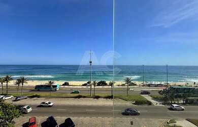 Imagem: O apartamento possui 3 Dormitórios, 3 Banheiros, 2 Vagas na