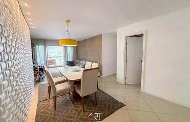 Imagem: O apartamento possui 3 Dormitórios, 3 Banheiros, 2 Vagas na