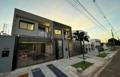 Imagem: A casa possui 3 Dormitórios, 4 Banheiros, 3 Vagas na garagem