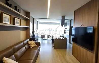 Imagem: O apartamento possui 3 Dormitórios, 1 Banheiro, 2 Vagas na