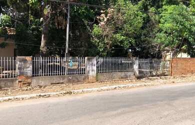 Imagem: O terreno possui 2.190m² de Área e está localizado em Centro