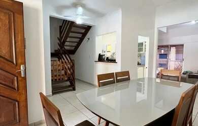 Imagem: A casa em condomínio possui 3 Dormitórios, 3 Banheiros, 2