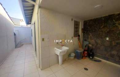 Imagem 7: Casa com 5 dormitórios à venda, 192 m² por R$ 1.200.000,00 - Centro - Pouso Alegre/MG