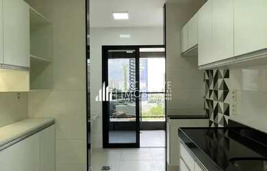 Imagem: O apartamento possui 3 Dormitórios, 2 Banheiros, 2 Vagas na