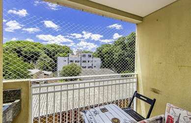 Imagem: O apartamento possui 1 Dormitório, 1 Banheiro, 1 Vaga na garagem