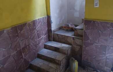 Imagem: A casa possui 1 Dormitório e 1 Banheiro e está localizado