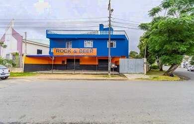 Imagem: A casa possui 5 Dormitórios, 5 Banheiros, 5 Vagas na garagem