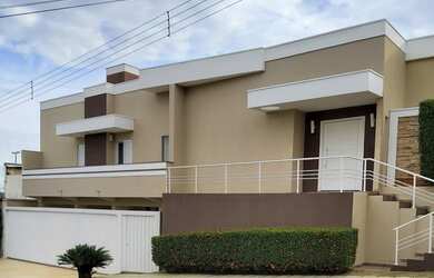 Imagem: A casa em condomínio possui 3 Dormitórios, 5 Banheiros, 5