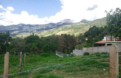 Imagem: O terreno possui 750m² de Área e está localizado em São