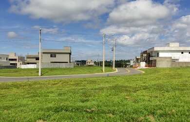 Imagem: O terreno possui 500m² de Área e está localizado em Jardins