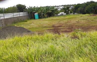 Imagem: O terreno possui 600m² de Área e está localizado em Maracana