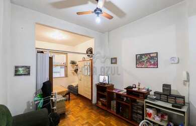 Imagem: A kitnet possui 1 Dormitório, 1 Banheiro, 30m² de Área e