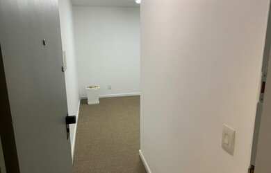 Imagem: O depósito possui 1 Vaga na garagem, 40m² de Área e está