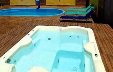 Imagem: A casa possui 5 Dormitórios, 5 Vagas na garagem e está localizado