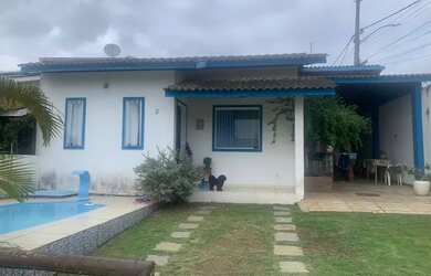 Imagem: A casa em condomínio possui 2 Dormitórios, 3 Banheiros, 2