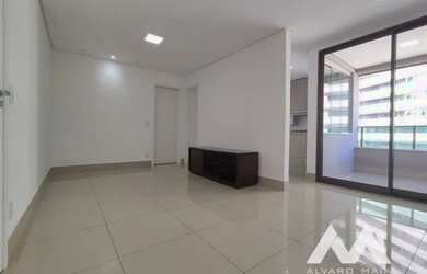 Imagem: O apartamento possui 1 Dormitório, 1 Banheiro, 1 Vaga na garagem