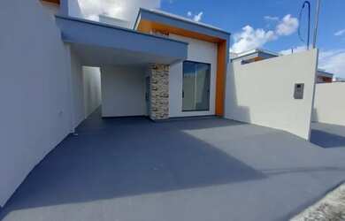 Imagem: A casa em condomínio possui 3 Dormitórios, 2 Banheiros, 2