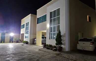 Imagem: A casa em condomínio possui 3 Dormitórios, 3 Banheiros, 1