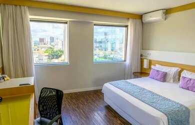 Imagem: O studio para alugar possui 1 Dormitório, 1 Banheiro, 1 Vaga