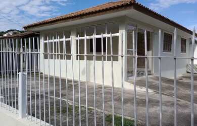 Imagem: A casa possui 2 Dormitórios, 1 Banheiro, 3 Vagas na garagem