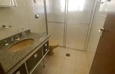 Imagem 4: Casa para venda tem 241 metros quadrados com 4 quartos em Embaré - Santos...