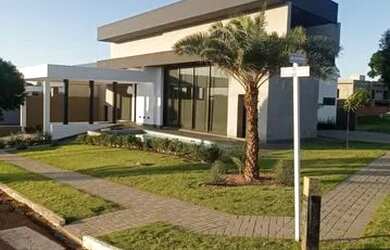 Imagem: A casa possui 3 Dormitórios, 4 Banheiros, 225m² de Área e