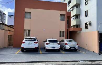 Imagem: O depósito possui 1 Vaga na garagem, 27m² de Área e está