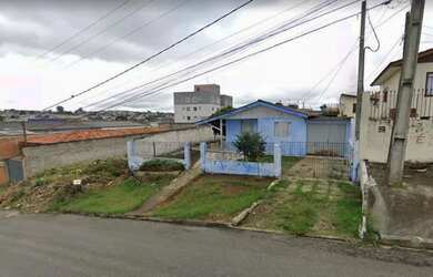 Imagem: A casa possui 1 Dormitório, 1 Banheiro e está localizado