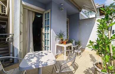 Imagem: A casa possui 3 Dormitórios, 3 Banheiros, 3 Vagas na garagem