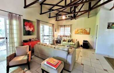 Imagem 4: Casa de condomínio para venda possui 322 metros quadrados com 5 quartos...