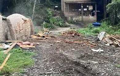 Imagem: A casa à venda possui 1 Dormitório e 25m² de Área e está