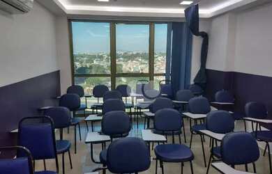 Imagem: O depósito possui 1 Vaga na garagem e 35m² de Área e está