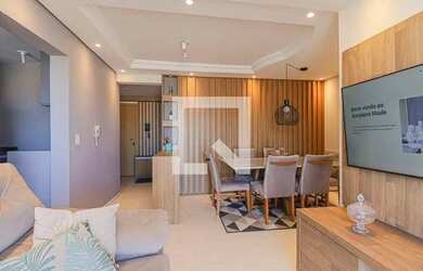 Imagem: O apartamento possui 3 Dormitórios, 1 Banheiro, 1 Vaga na garagem