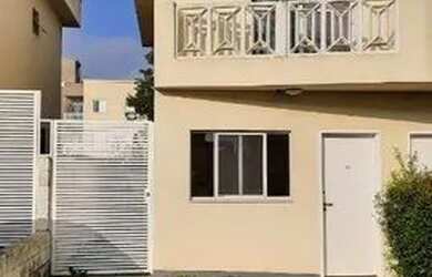 Imagem: A casa em condomínio possui 2 Dormitórios, 2 Banheiros, 2