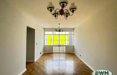 Imagem: O apartamento possui 3 Dormitórios, 2 Banheiros, 130m² de