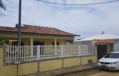 Imagem 1: Casa araruama Rj. Piscina, Churrasqueira, 2 Vagas na garageme3 Dormitórios