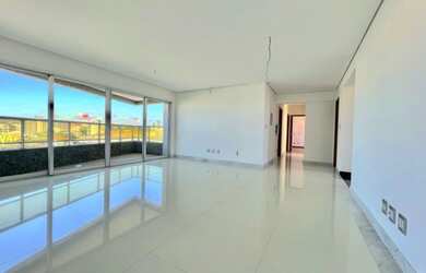 Imagem: O apartamento possui 5 Dormitórios, 4 Banheiros, 3 Vagas na