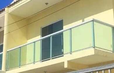 Imagem: A casa possui 2 Dormitórios, 3 Banheiros, 2 Vagas na garagem