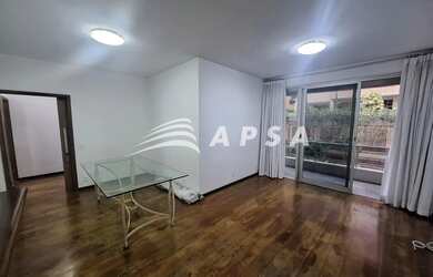 Imagem: O apartamento possui 2 Dormitórios, 1 Banheiro, 2 Vagas na