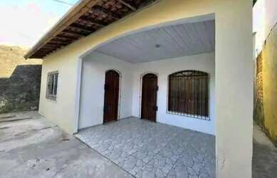 Imagem: A casa possui 2 Dormitórios e 1 Banheiro e está localizado