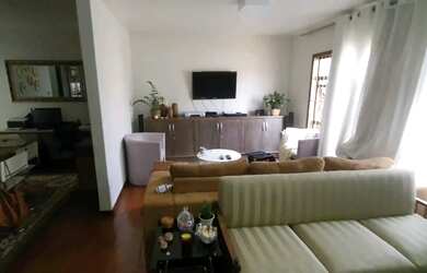 Imagem 5: Casa para Locação em Londrina, Santa Rosa, 4 dormitórios, 3 suítes, 5 banheiros, 3 vagas