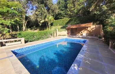 Imagem: A casa em condomínio possui 3 Dormitórios, 4 Banheiros, 4