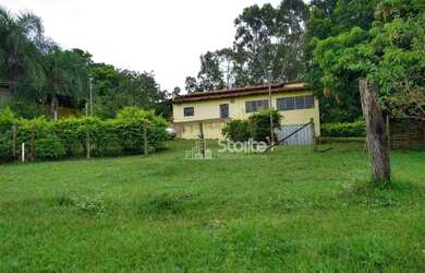 Imagem: A fazenda possui 250m² de Área e está localizado em Distrito