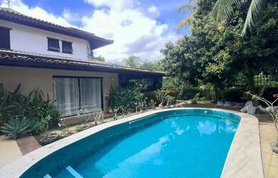 Imagem: A casa em condomínio possui 5 Dormitórios, 4 Banheiros, 2