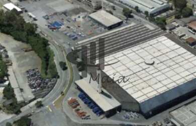Imagem: O depósito possui 30.429m² de Área e está localizado em