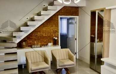 Imagem: A casa possui 3 Dormitórios, 4 Banheiros, 2 Vagas na garagem