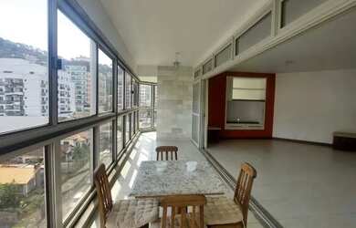 Imagem: O apartamento possui 3 Dormitórios, 3 Banheiros, 1 Vaga na