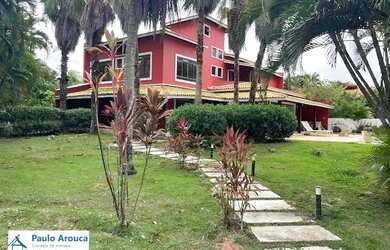 Imagem: A casa possui 4 Dormitórios, 4 Banheiros, 305m² de Área e