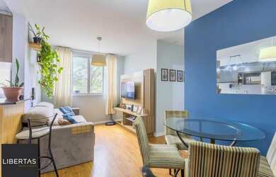 Imagem: O apartamento possui 3 Dormitórios, 2 Banheiros, 1 Vaga na