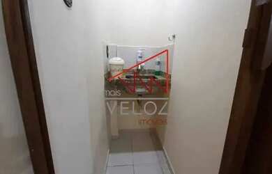 Imagem: O depósito possui 31m² de Área e está localizado em Catete